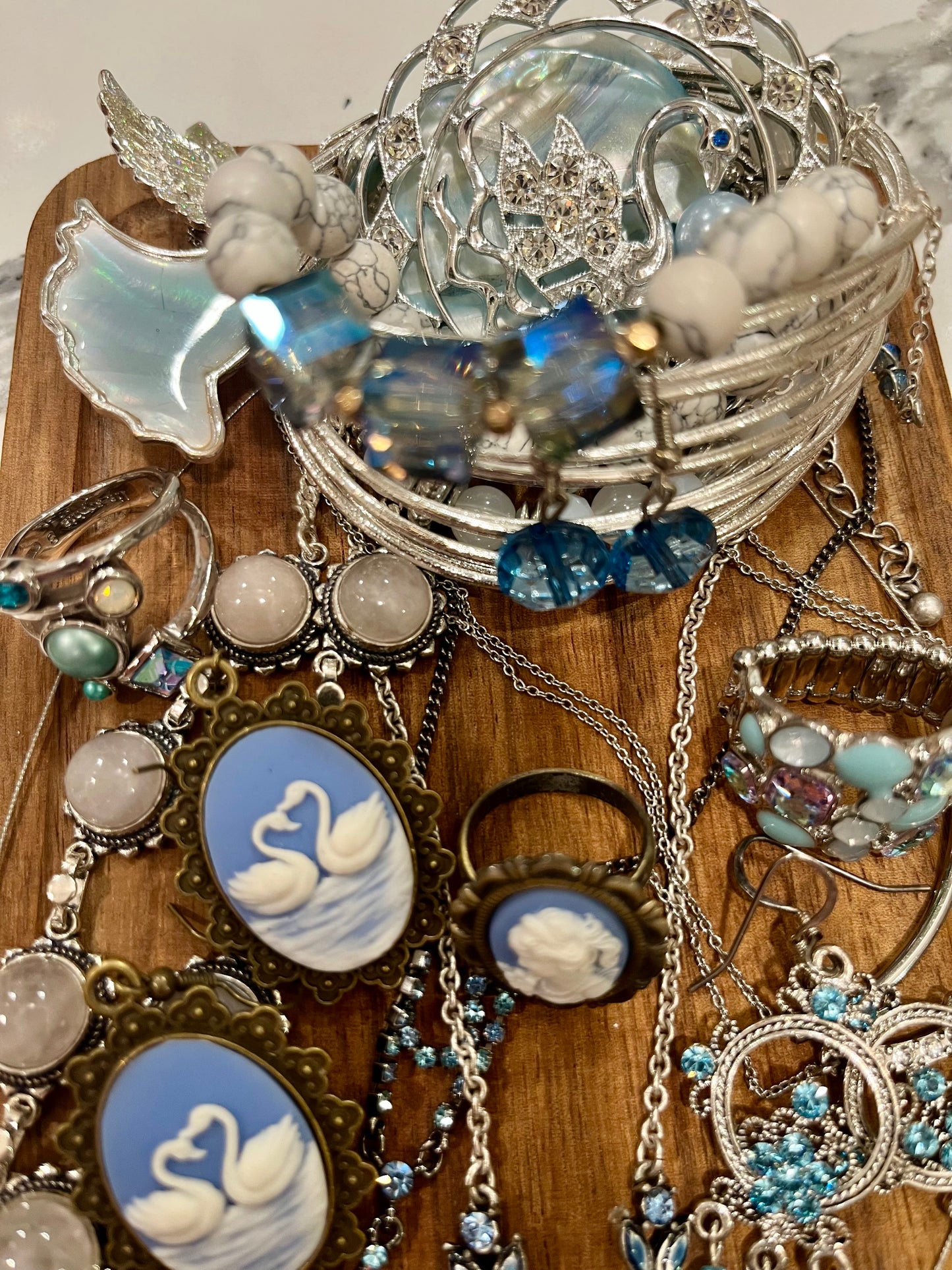 Mini Jewelry Jarcuterie Board:
🦢❄️ Swan Song of Grannie Annie