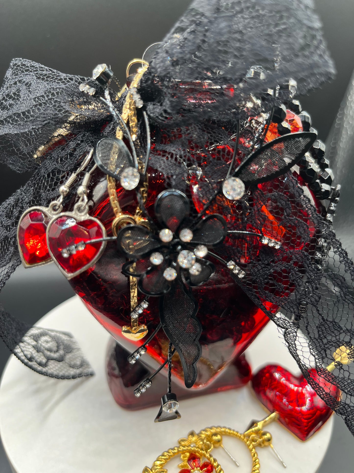 Love Letters from Dawnhollow 💌 Nighttide Altar to Aphrodite 🖤🥀
