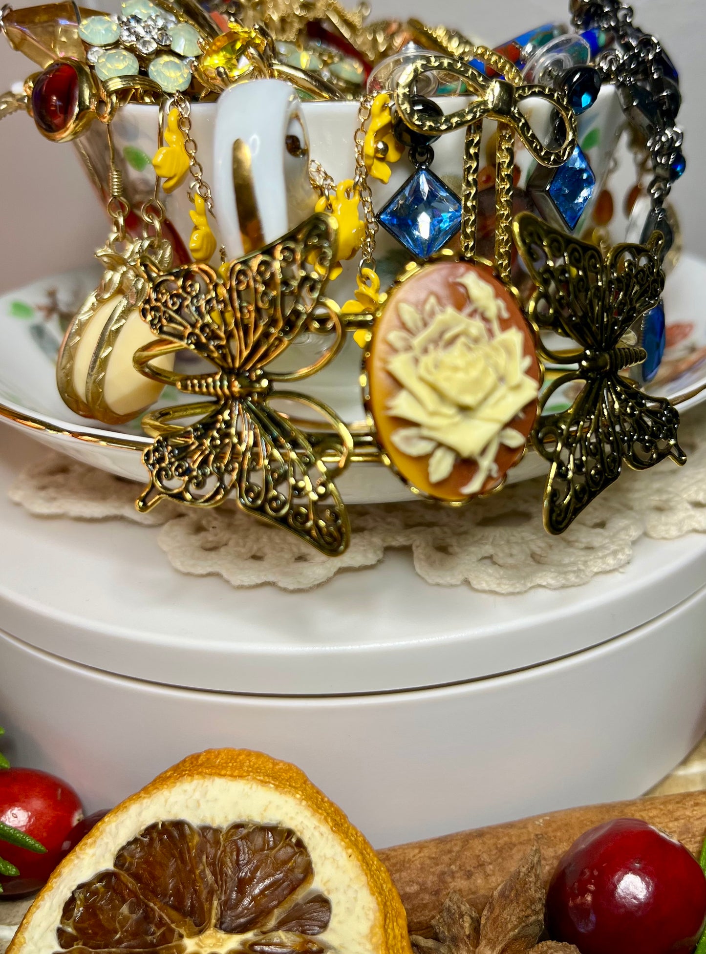 Simmerpot Collection: 🍐🫐 La Petite Haleigh ~ Cornucopia Bloom