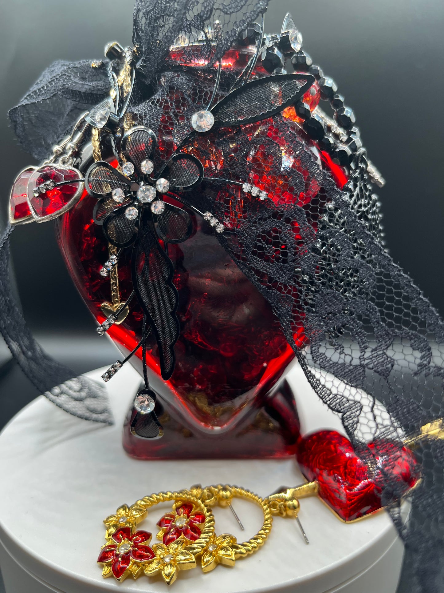 Love Letters from Dawnhollow 💌 Nighttide Altar to Aphrodite 🖤🥀