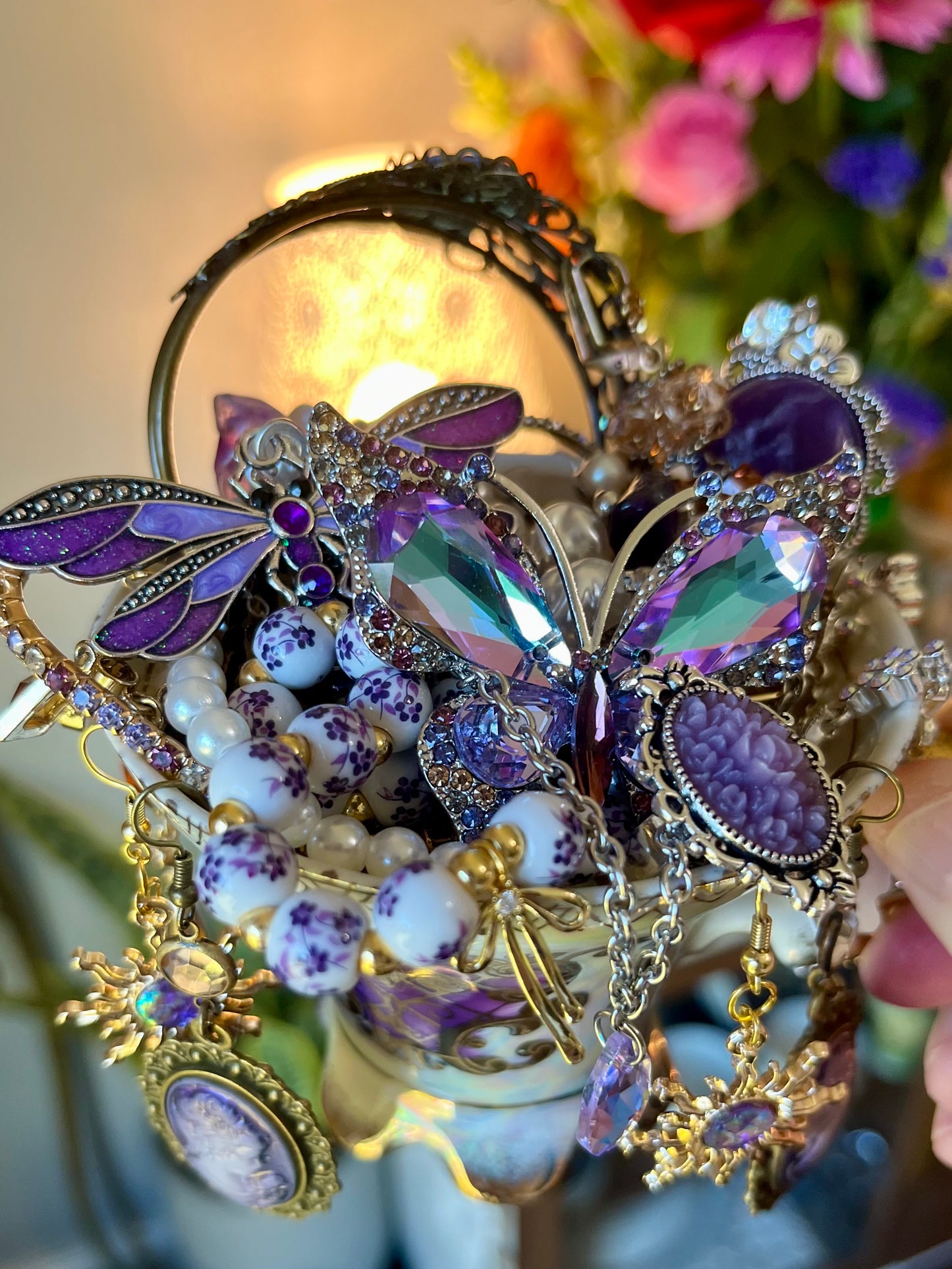 Sunlit Orchid - La Petite Haleigh Teacup ☀️🪻