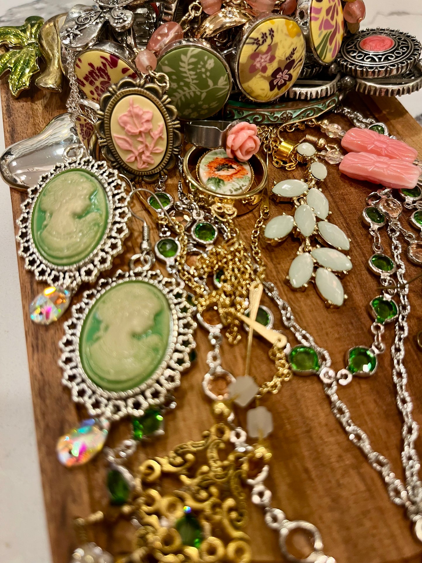 Mini Jewelry Jarcuterie Board: 🍃🩰  Ballet of Winter Petals