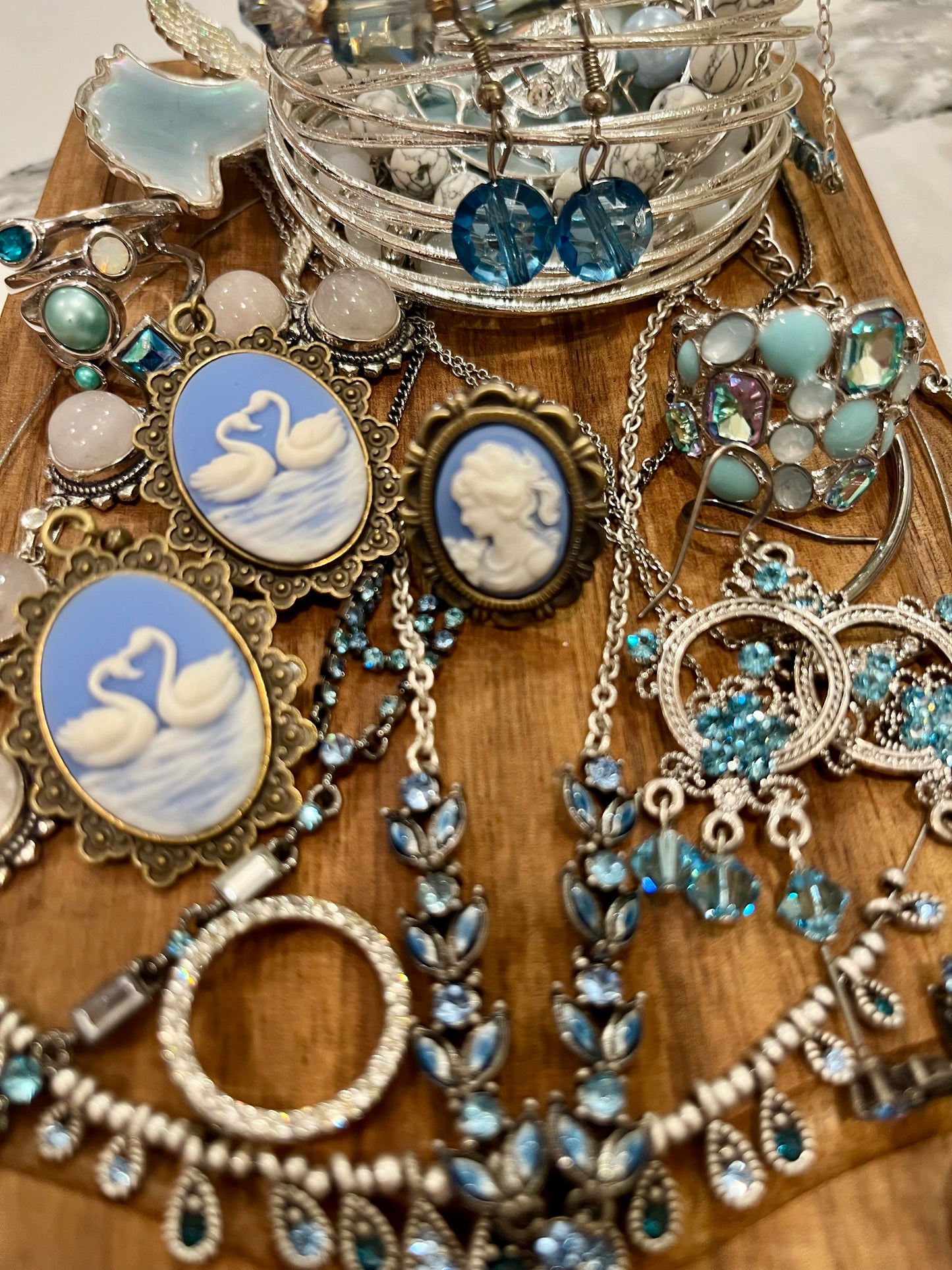 Mini Jewelry Jarcuterie Board: 
🦢❄️ Swan Song of Grannie Annie