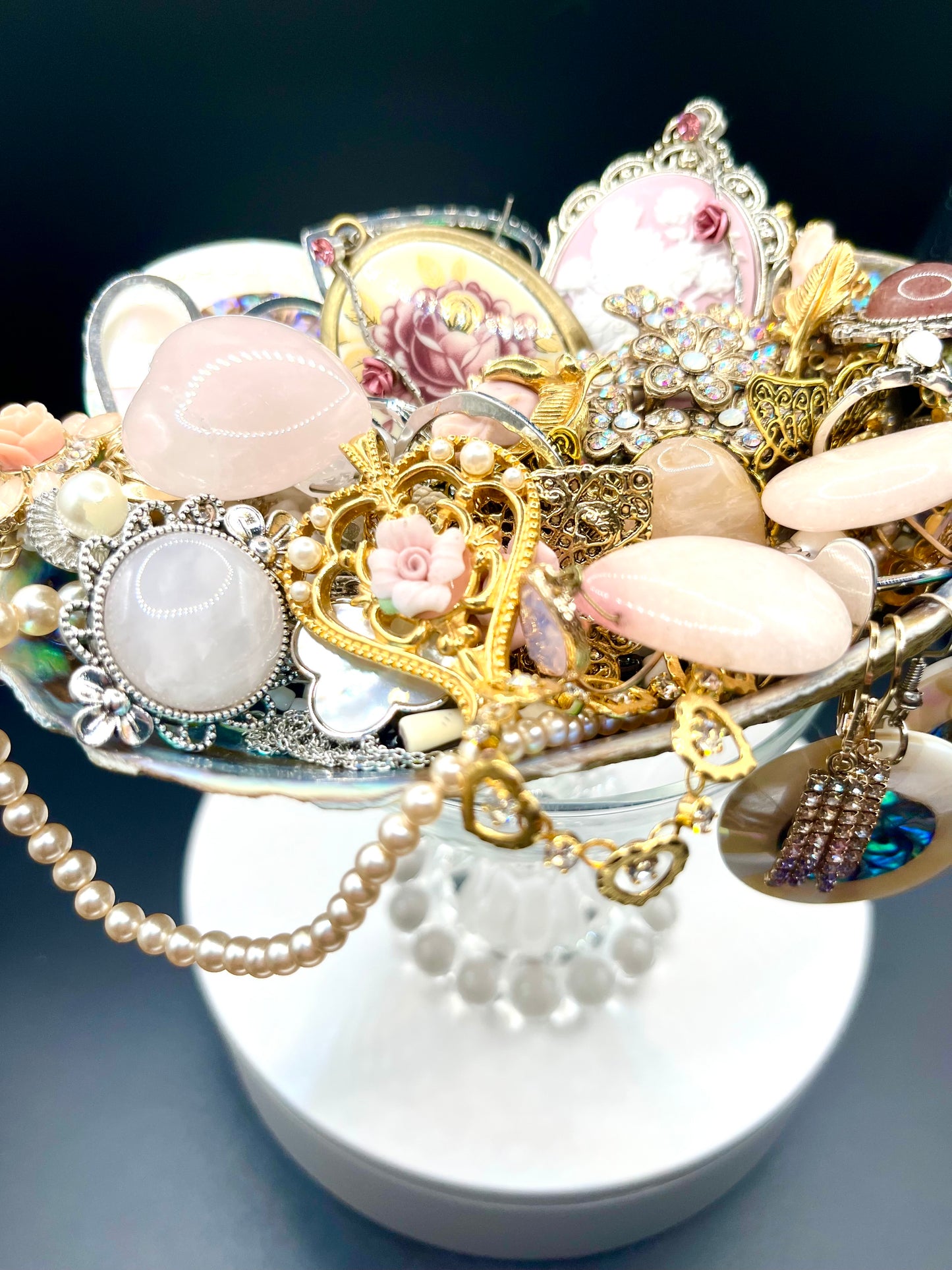 Love Letters from Dawnhollow 💌 Blushwater Altar to Aphrodite 🐚🌸