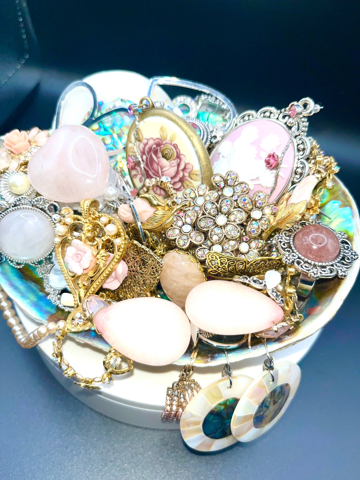 Love Letters from Dawnhollow 💌 Blushwater Altar to Aphrodite 🐚🌸
