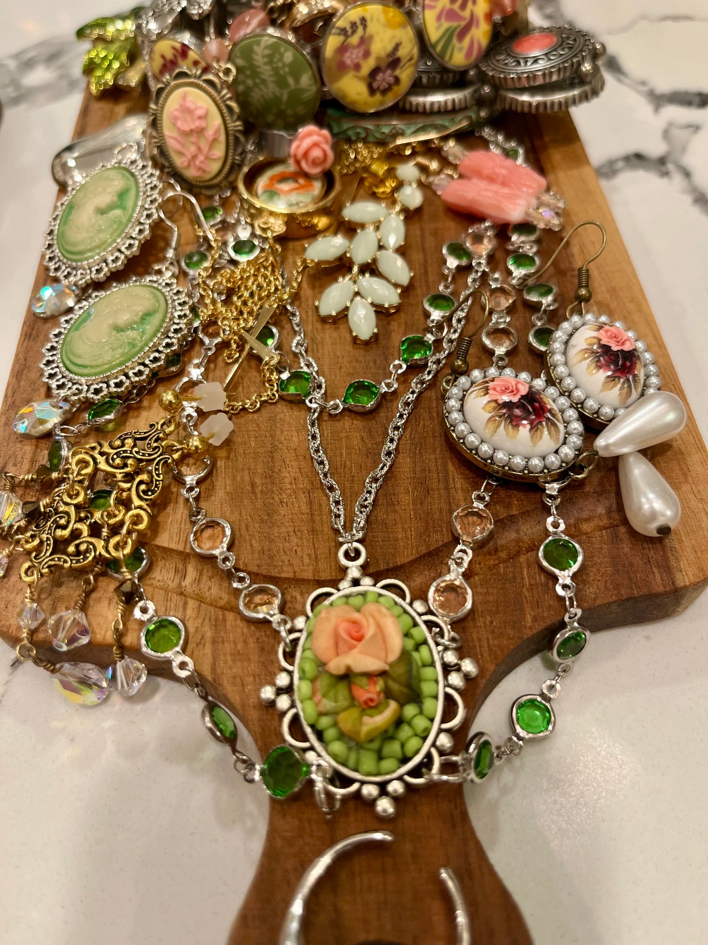 Mini Jewelry Jarcuterie Board: 🍃🩰  Ballet of Winter Petals