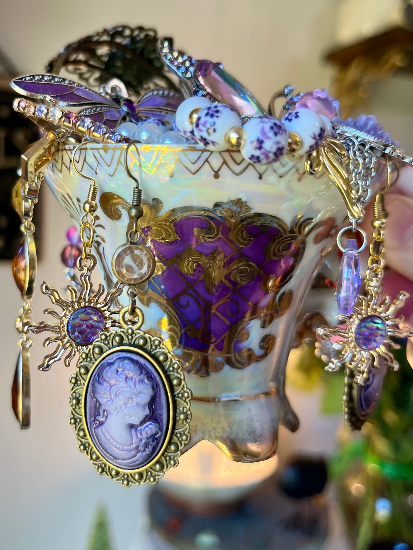 Sunlit Orchid - La Petite Haleigh Teacup ☀️🪻